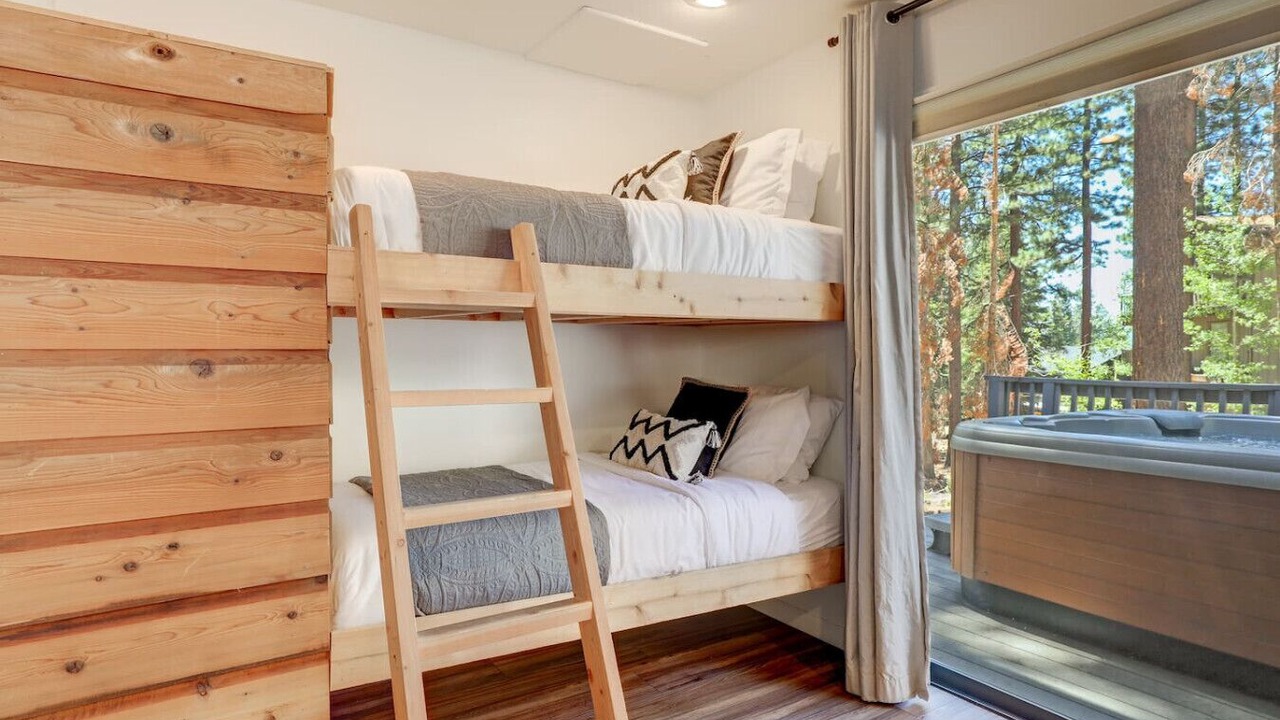 Photo of Bedroom in Tahoe Village
