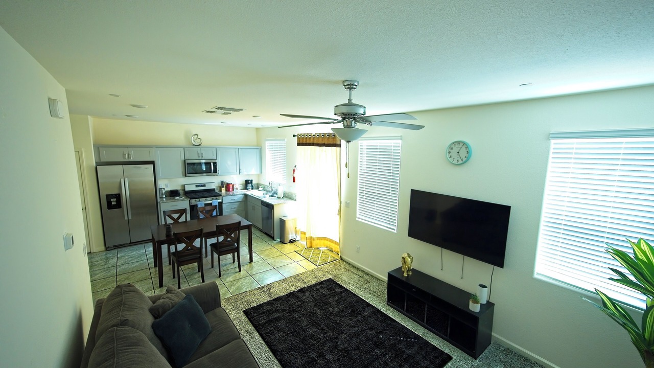 Photo of Livingroom in Merced