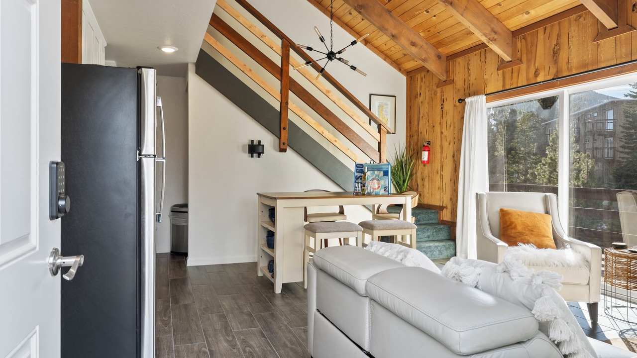 Photo of Livingroom in Tahoe Village
