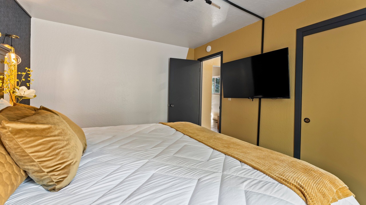 Photo of Bedroom in Tahoe Village