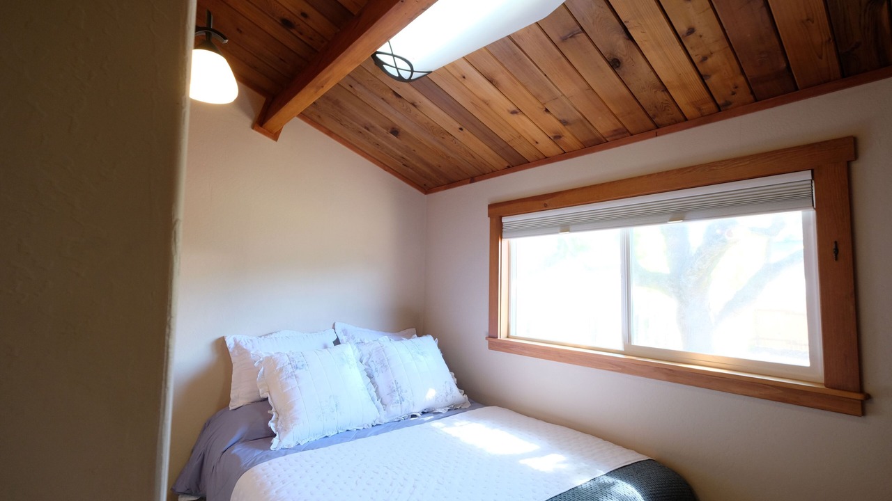 Photo of Bedroom in Mount Shasta