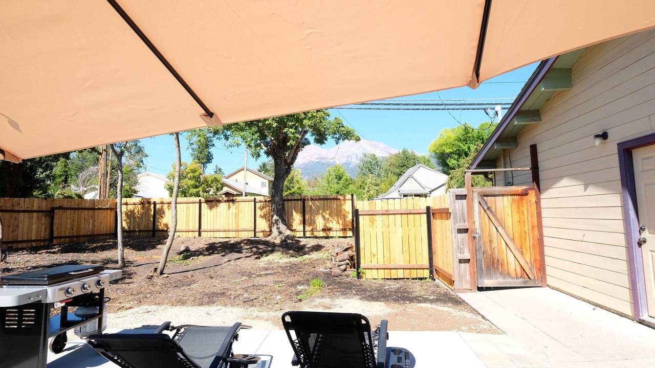Photo of Patio Balcony in Mount Shasta