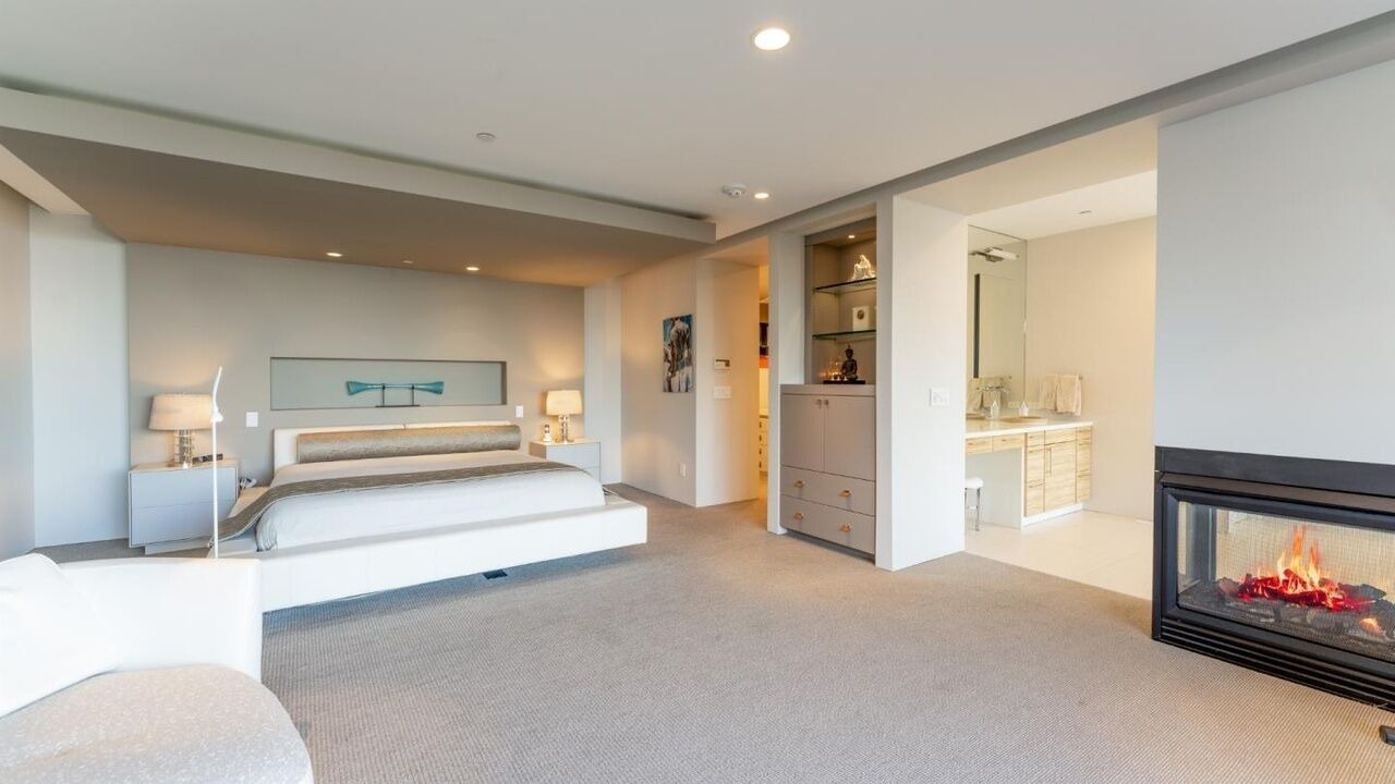 Photo of Bedroom in Loyola