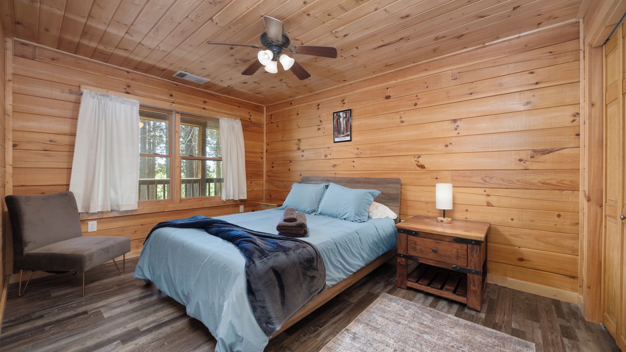 Photo of Bedroom in Alta Sierra
