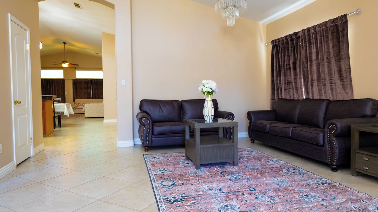 Photo of Livingroom in Southern Oaks