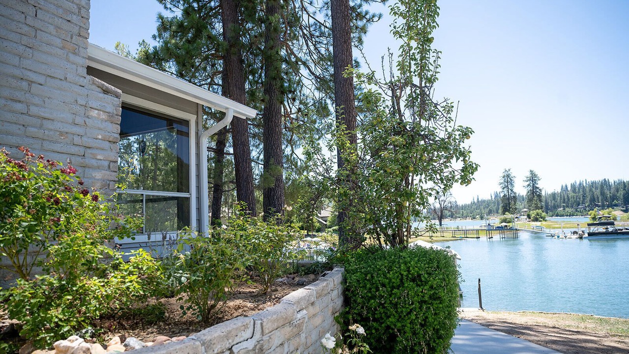 Photo of Outdoor in Bass Lake