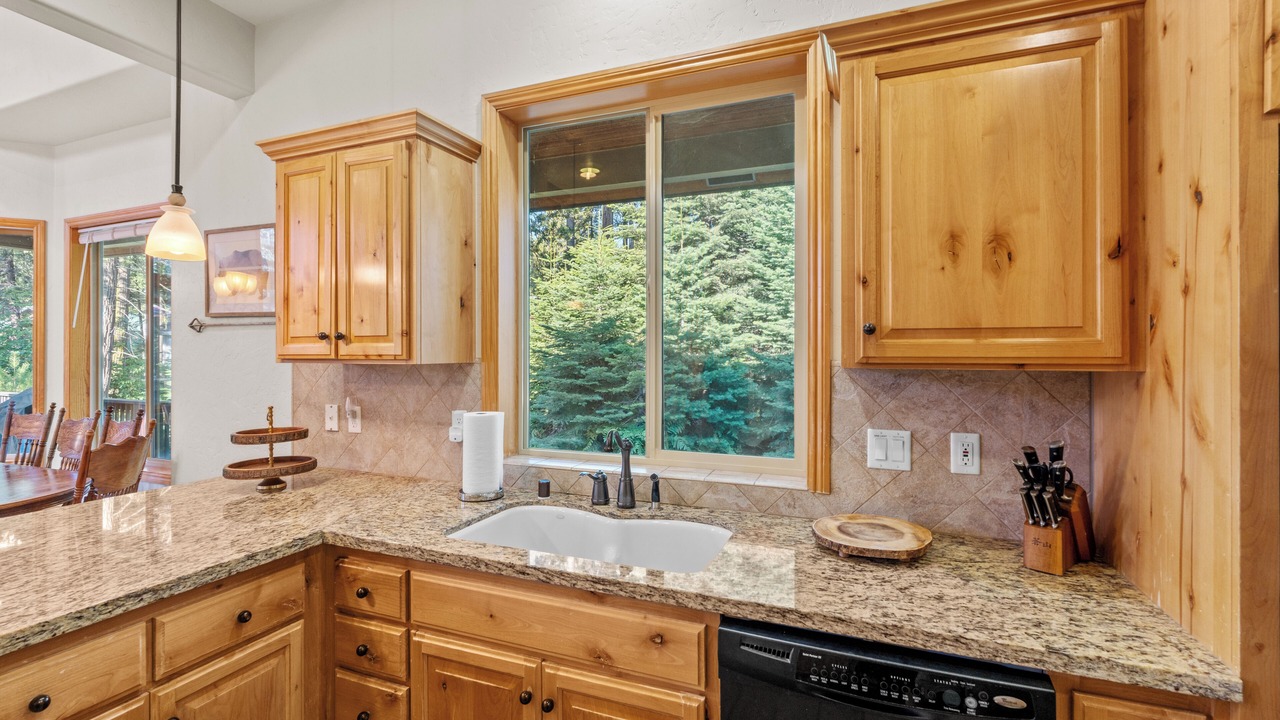 Photo of Kitchen in Sierra Cedars