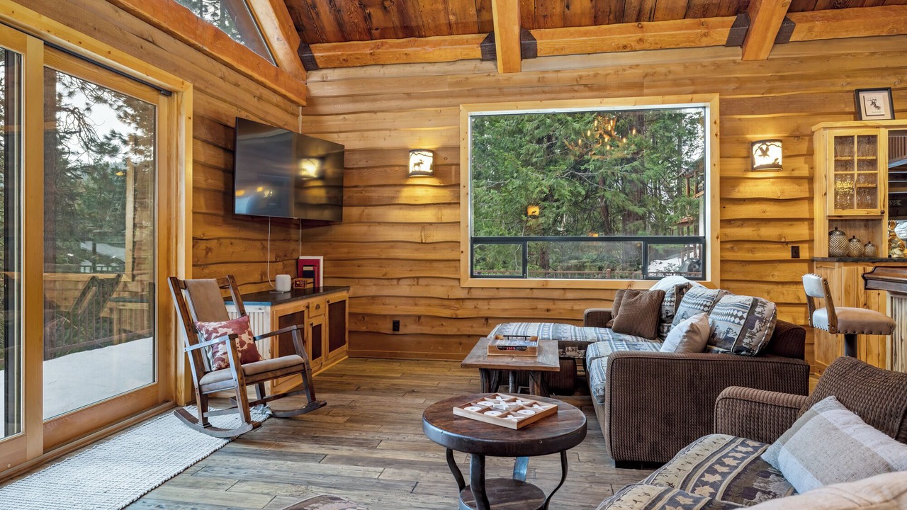 Photo of Livingroom in Cold Springs
