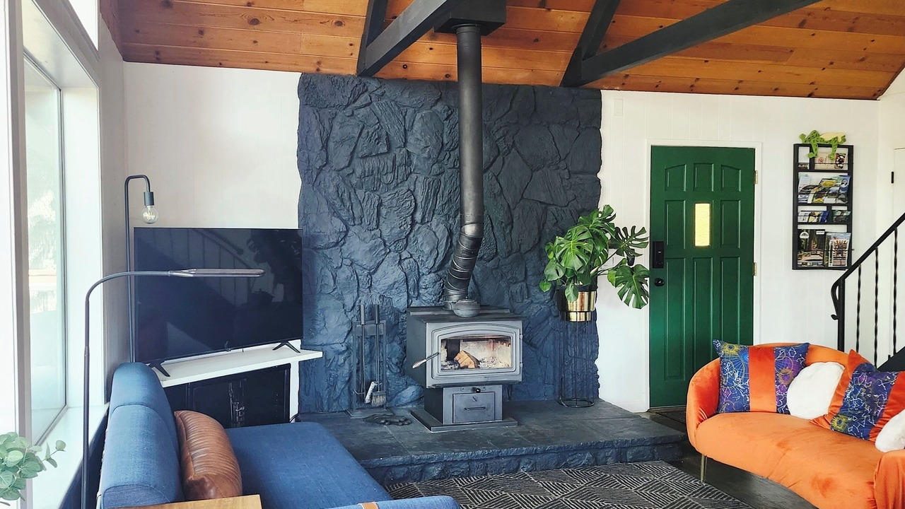 Photo of Livingroom in Cascadel Woods