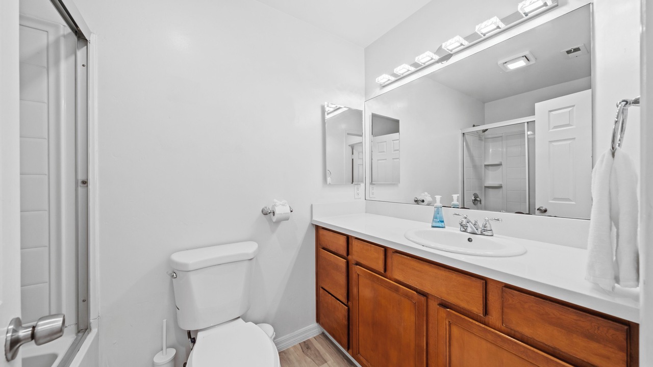 Photo of Bathroom in Lincoln Acres