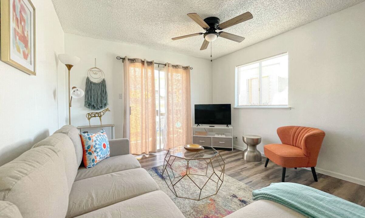 Photo of Livingroom in Coalinga