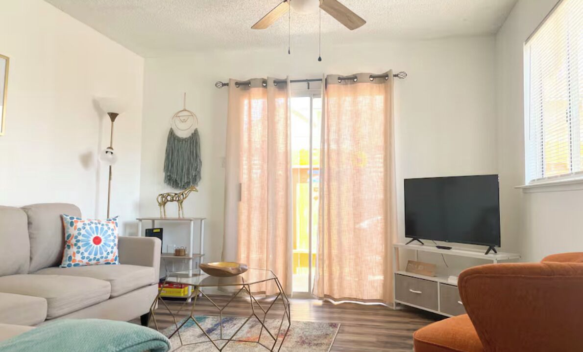 Photo of Livingroom in Coalinga