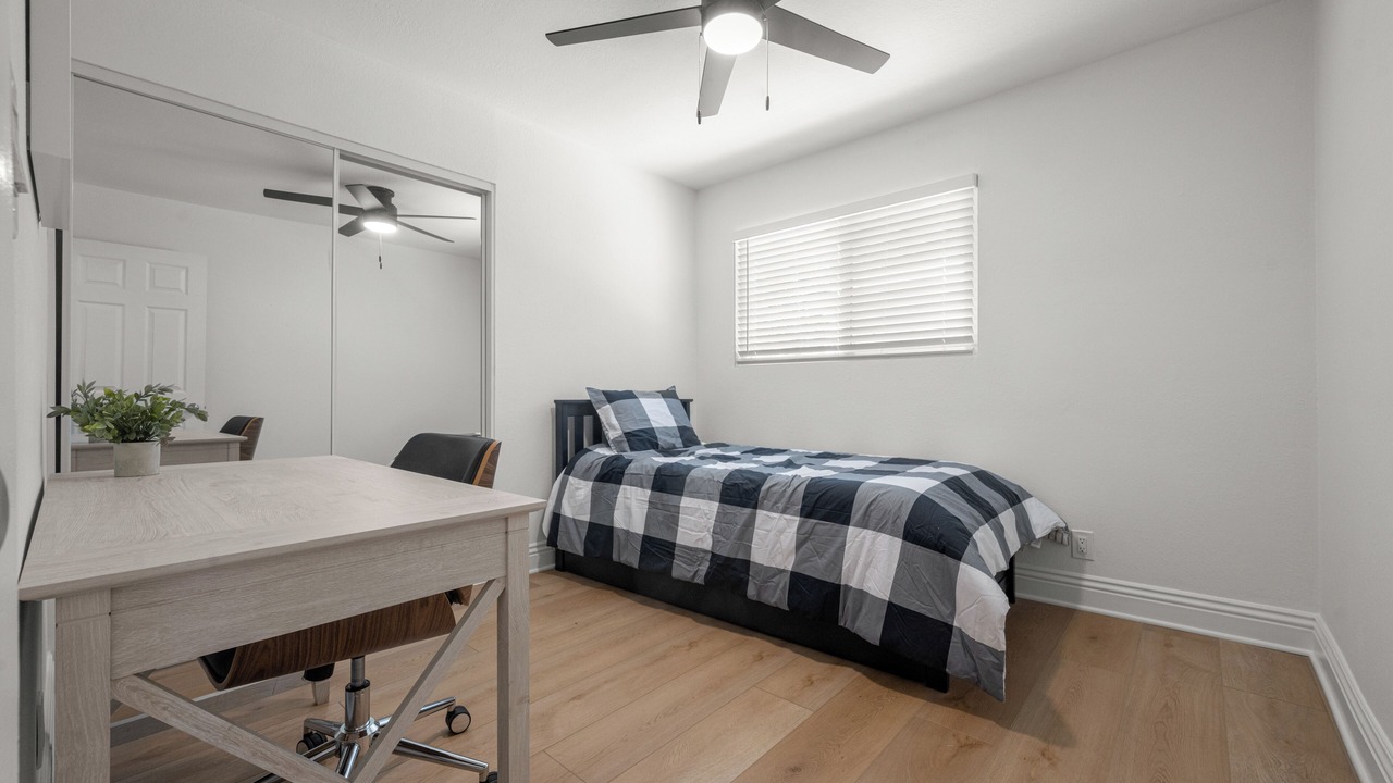 Photo of Bedroom in Canoga Park