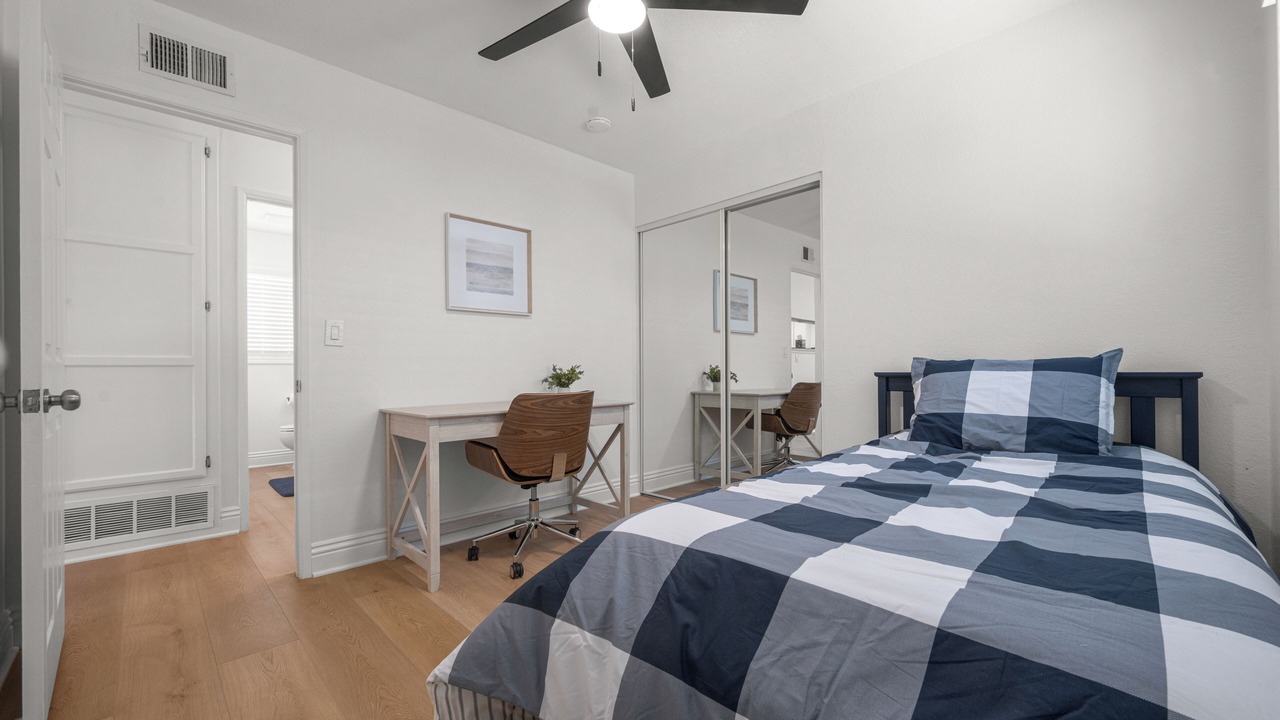 Photo of Bedroom in Canoga Park