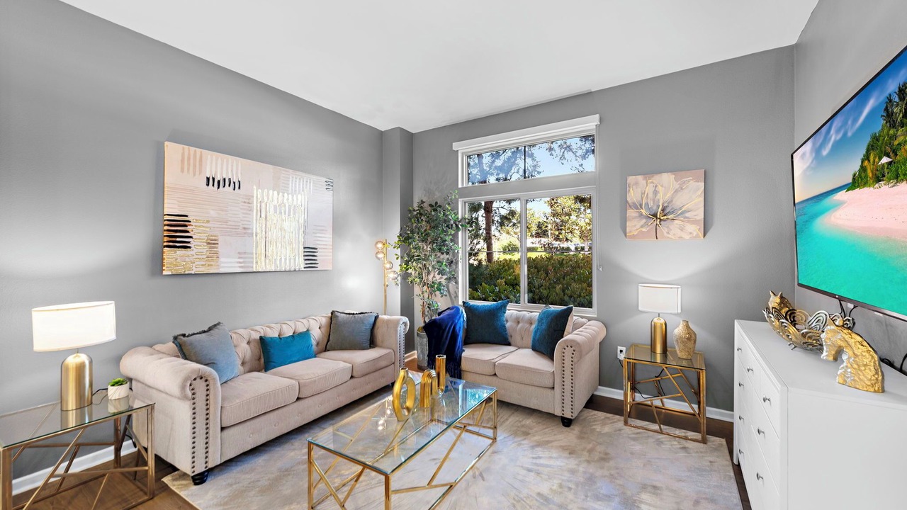 Photo of Livingroom in Irvine