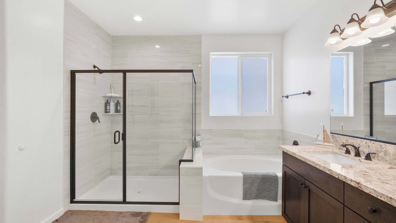 Photo of Bathroom in Hanford