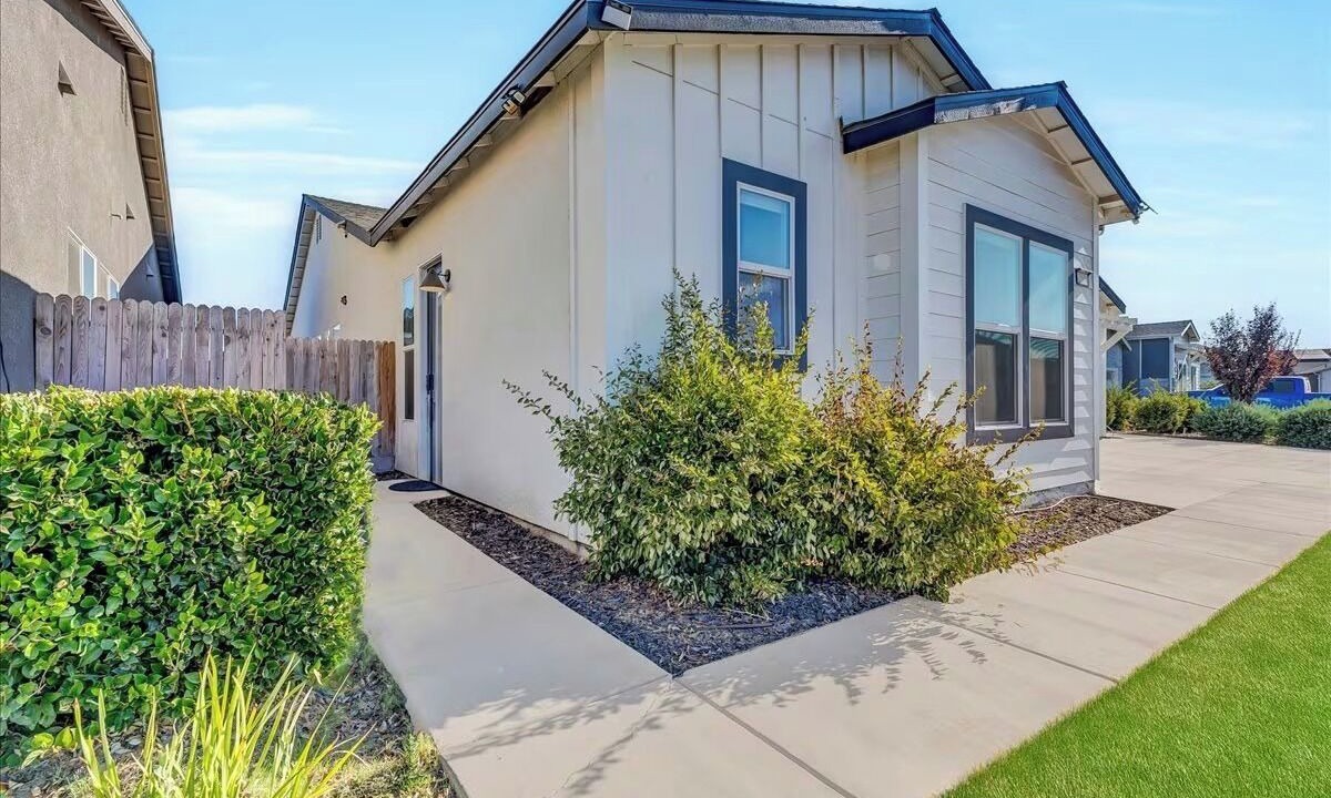 Photo of Outdoor in Hanford