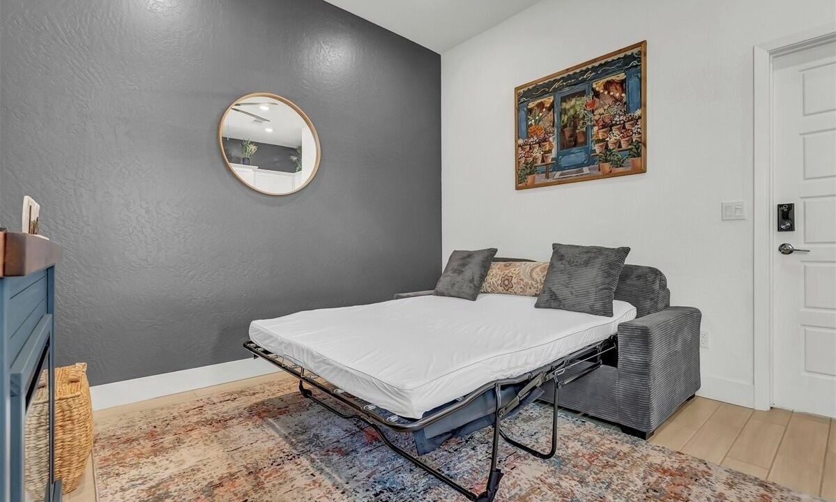 Photo of Bedroom in Hanford