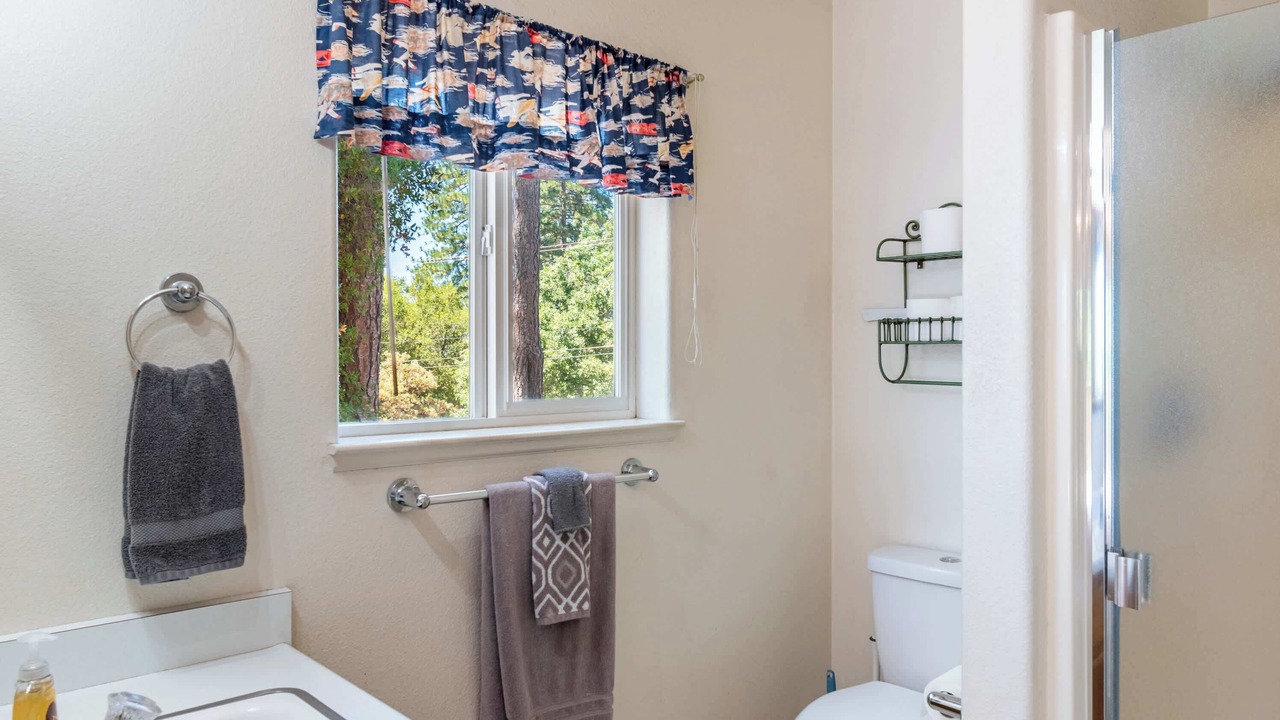 Photo of Bathroom in Groveland