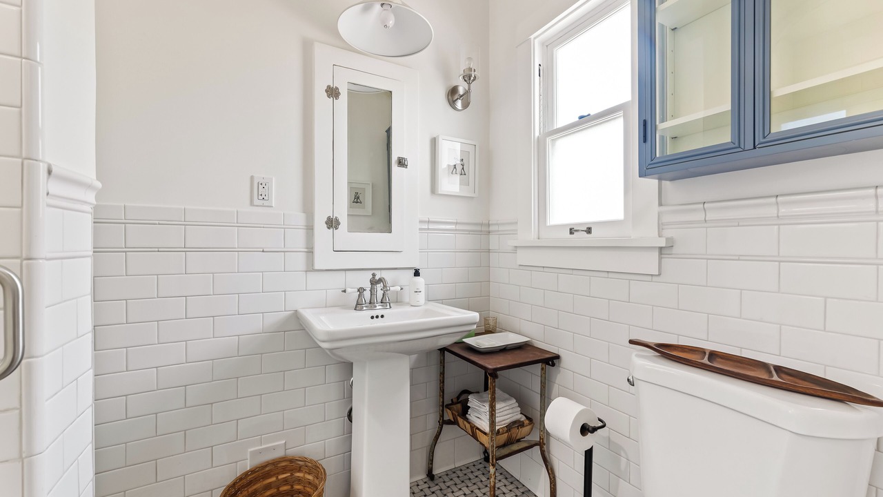 Photo of Bathroom in Mid City