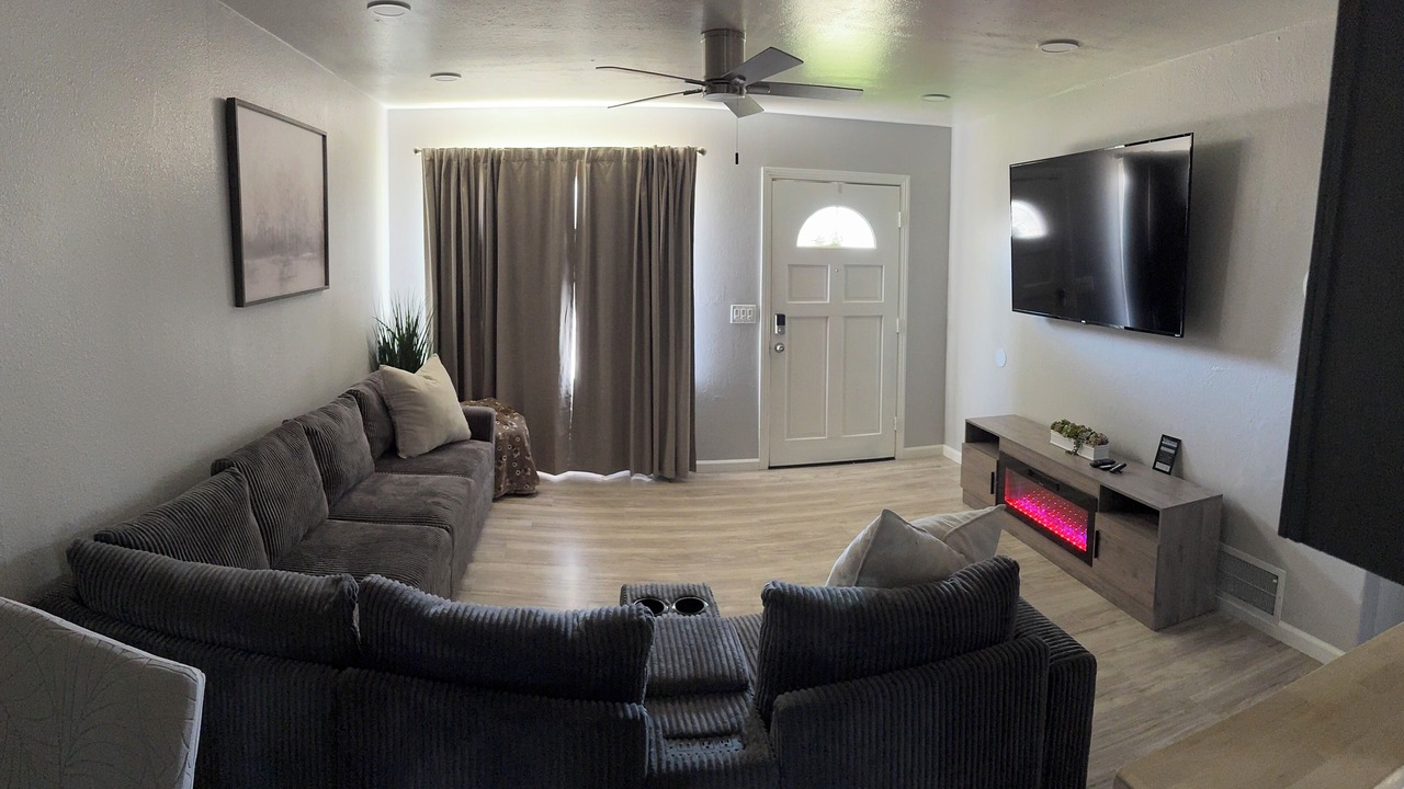 Photo of Livingroom in Roosevelt