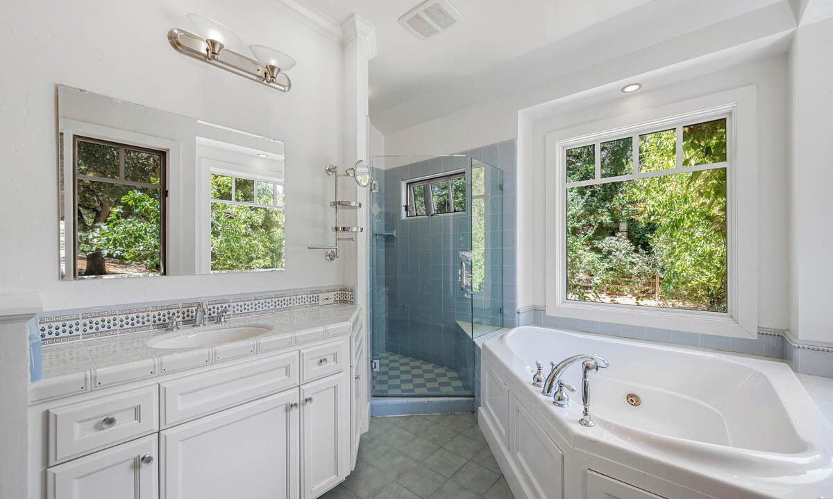 Photo of Bathroom in Woodside