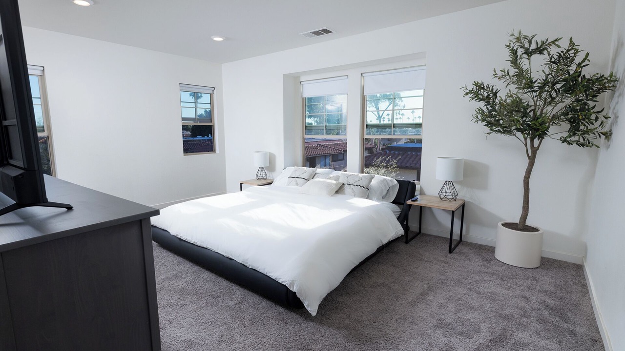 Photo of Bedroom in Riverview West