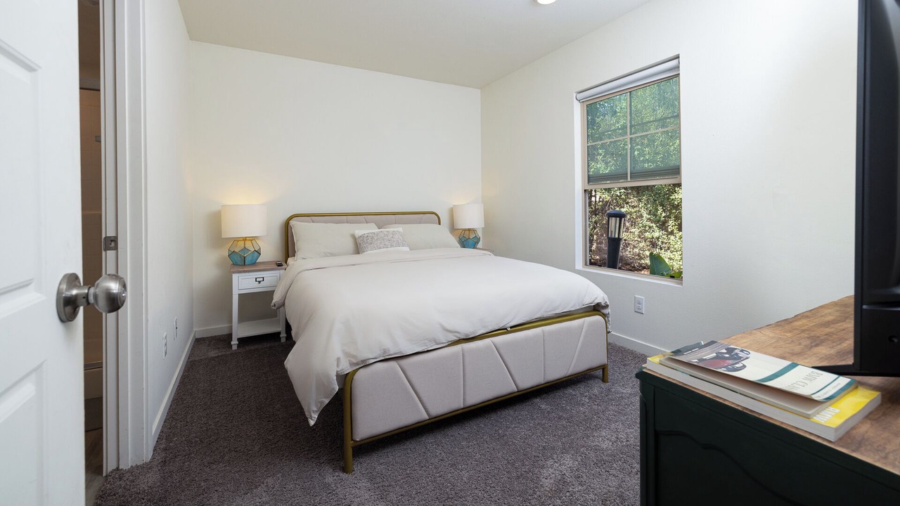 Photo of Bedroom in Riverview West