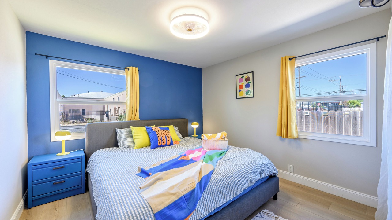 Photo of Bedroom in San Leandro