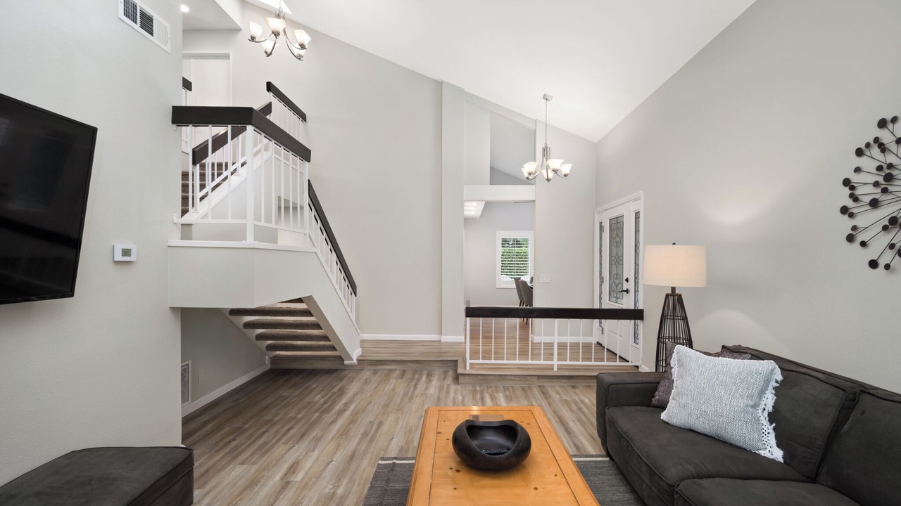 Photo of Livingroom in Laguna Hills