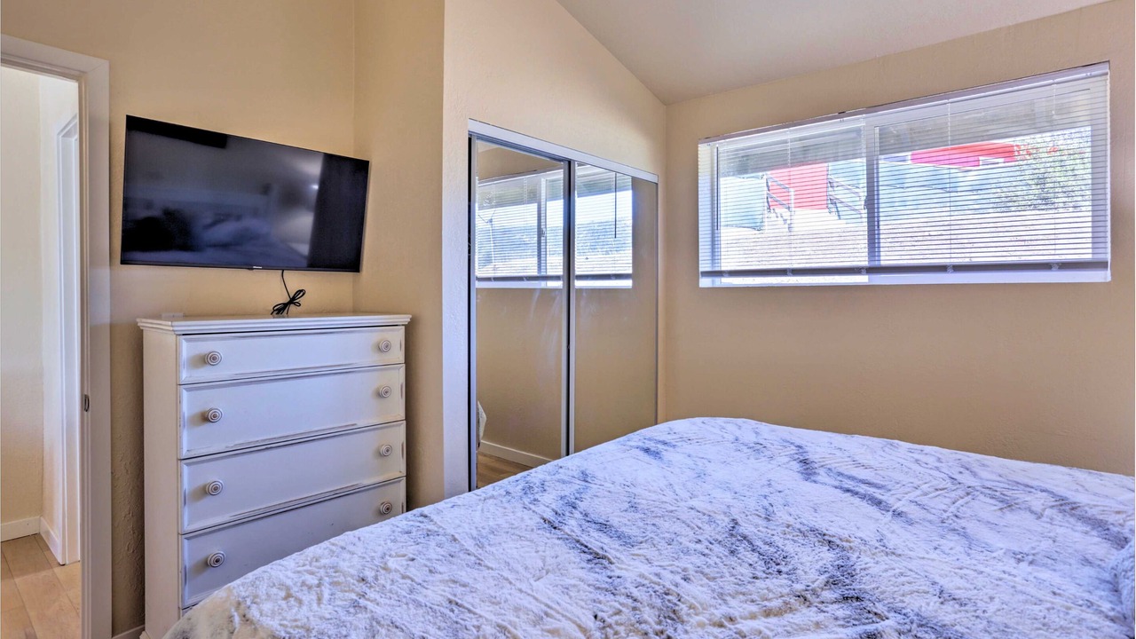 Photo of Bedroom in Yosemite Forks