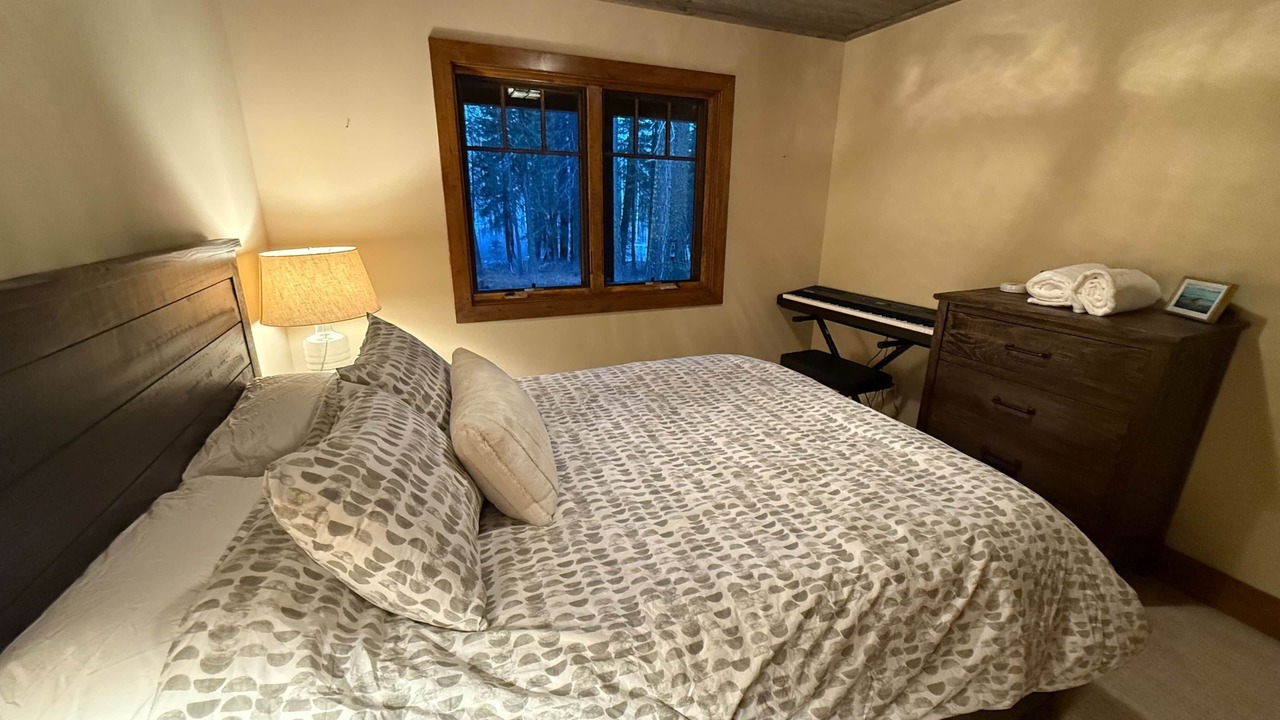 Photo of Bedroom in Tahoe Pines