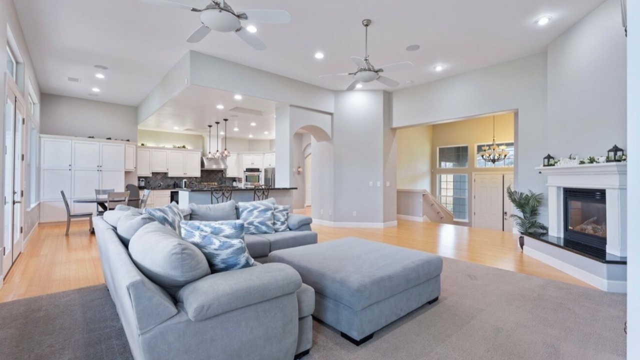 Photo of Livingroom in Friant