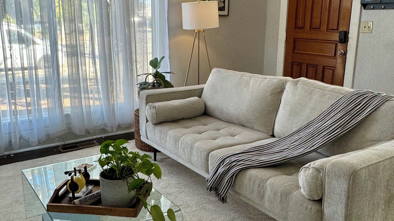 Photo of Livingroom in Patterson