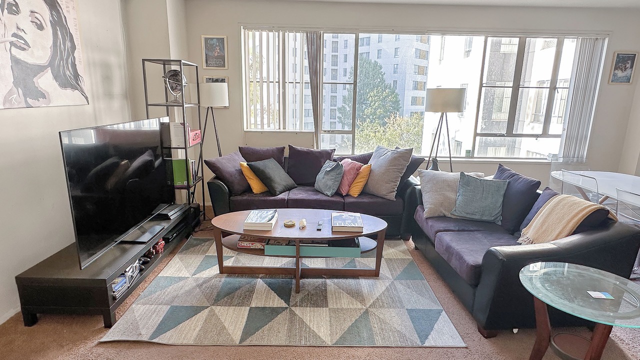 Photo of Livingroom in La Brea