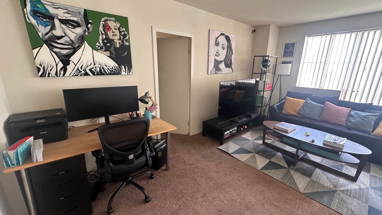 Photo of Livingroom in La Brea
