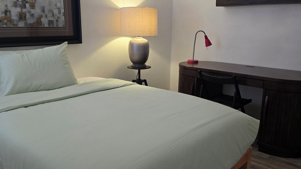 Photo of Bedroom in Oleander - Sunset