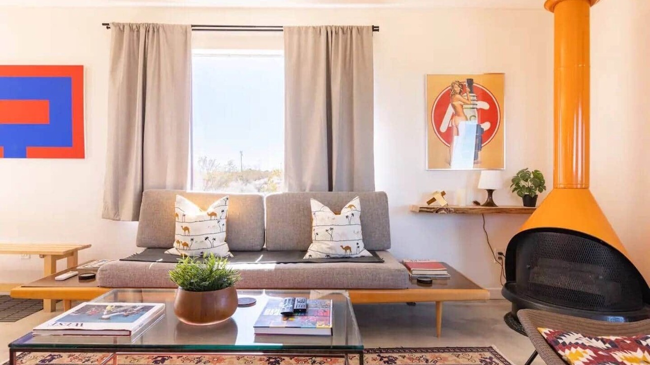 Photo of Livingroom in Landers