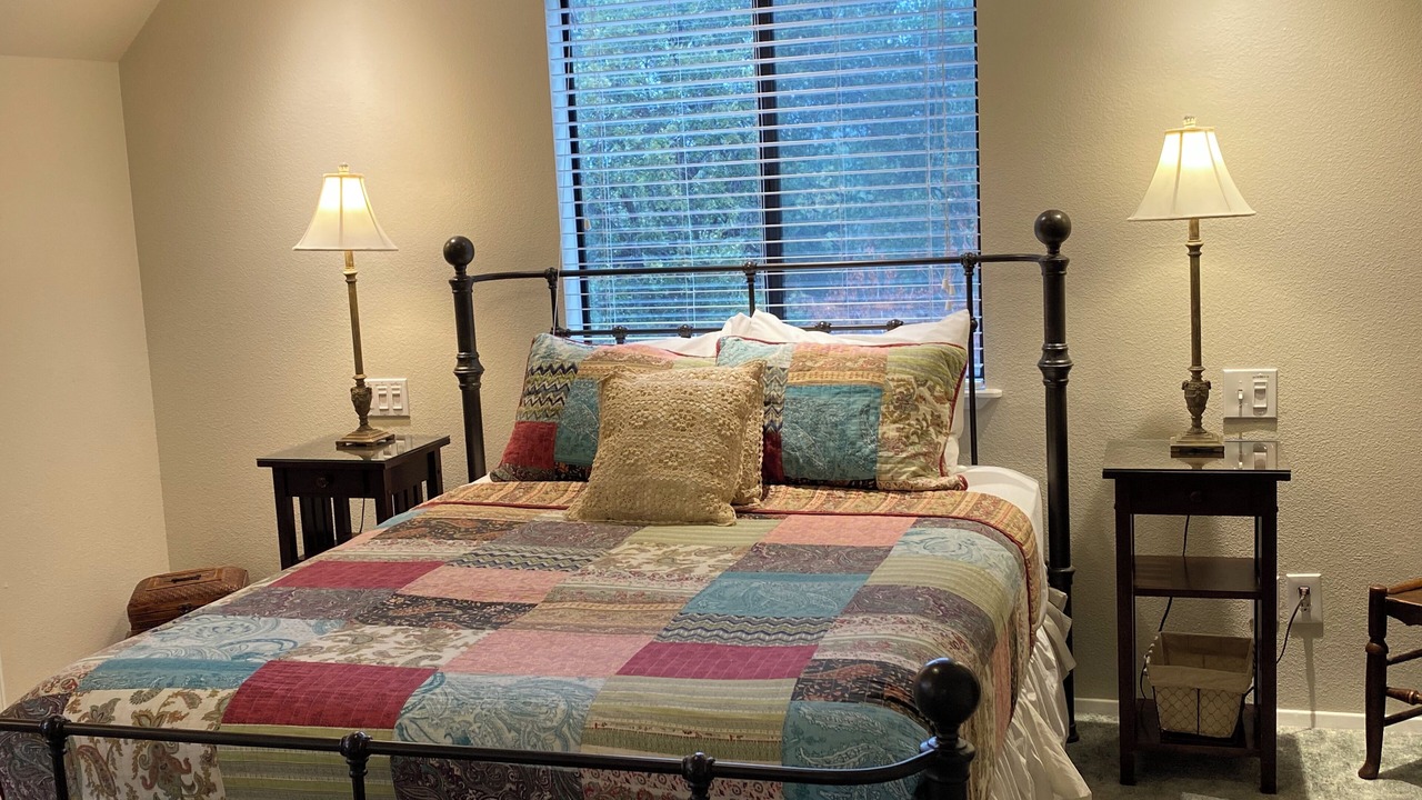 Photo of Bedroom in Oakhurst