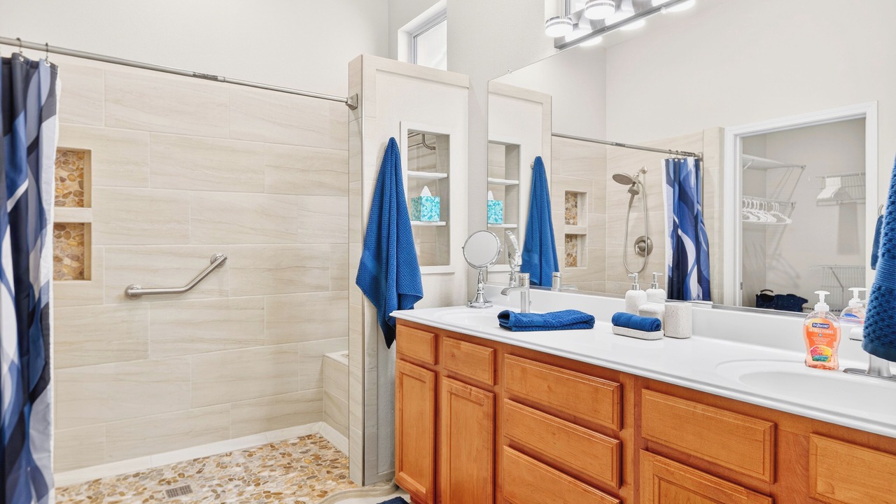 Photo of Bathroom in Desert Palms