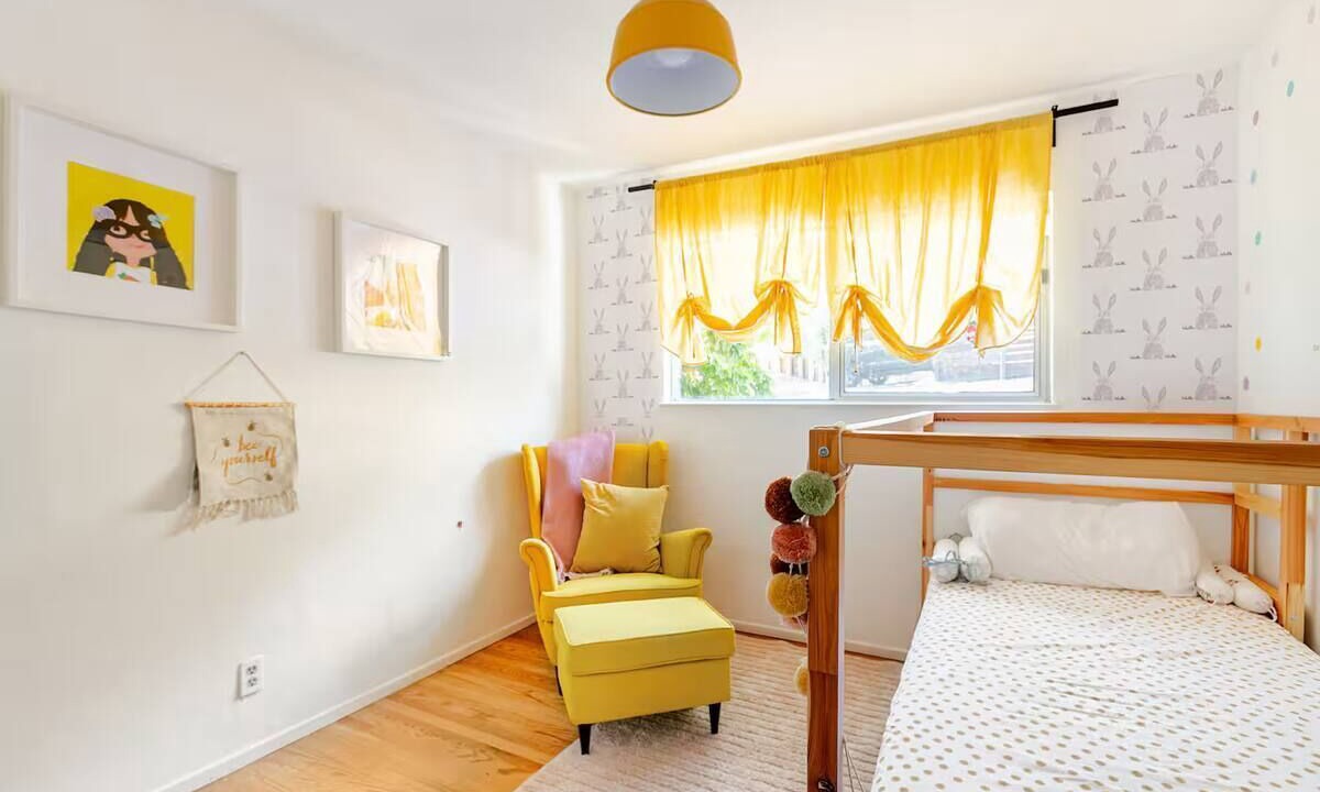 Photo of Bedroom in Upper Rockridge