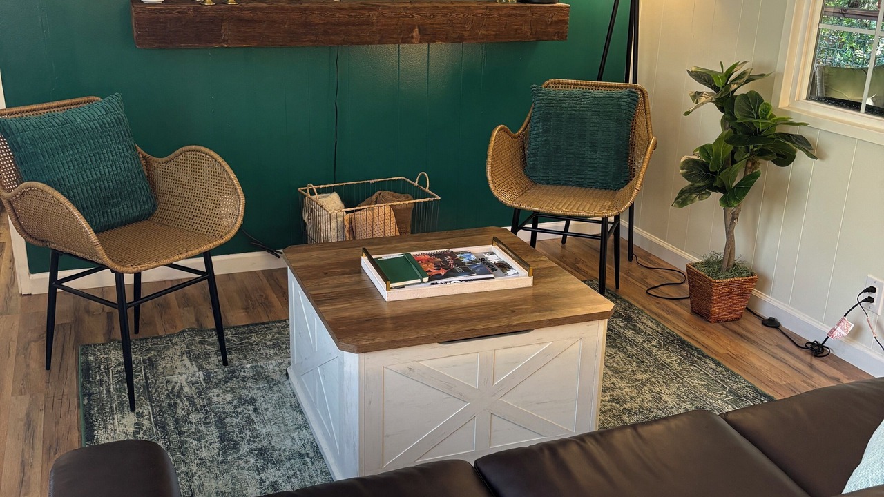 Photo of Livingroom in Springville