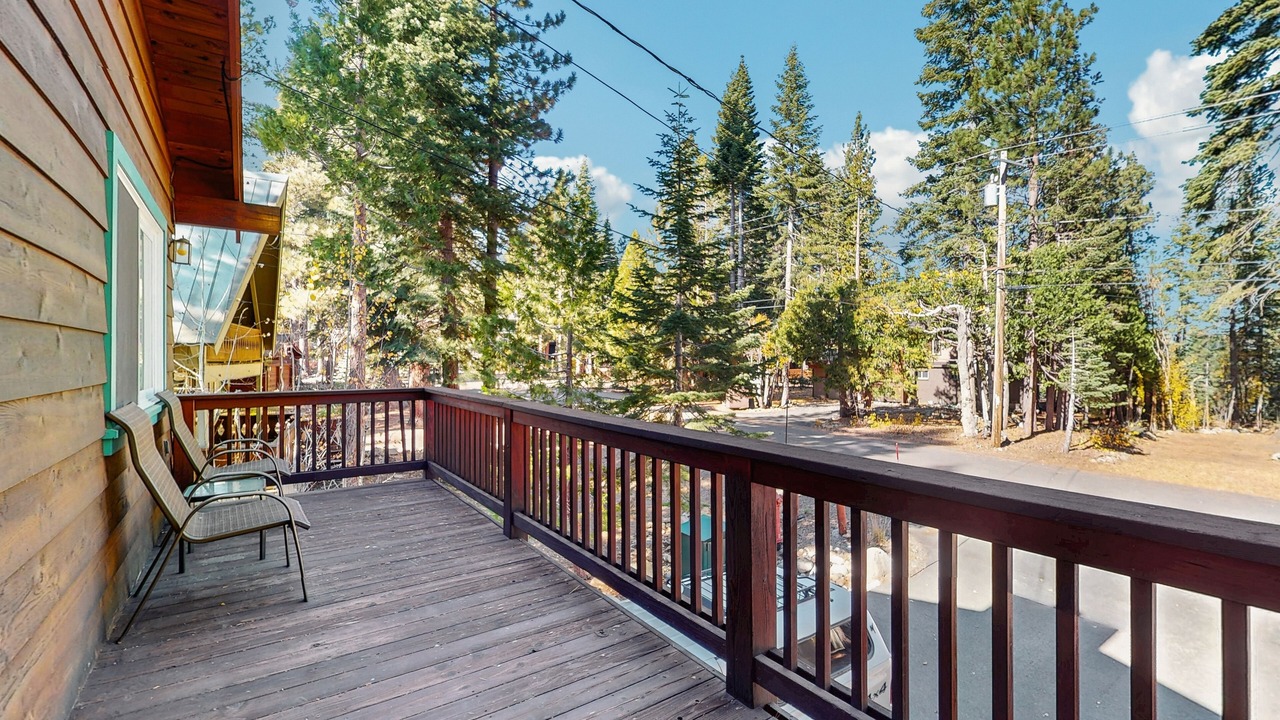 Photo of Patio Balcony in Chamberlands