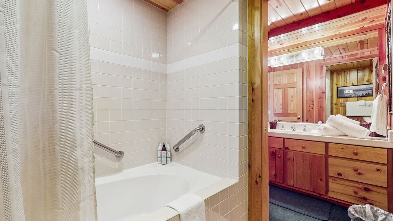 Photo of Bathroom in Chamberlands