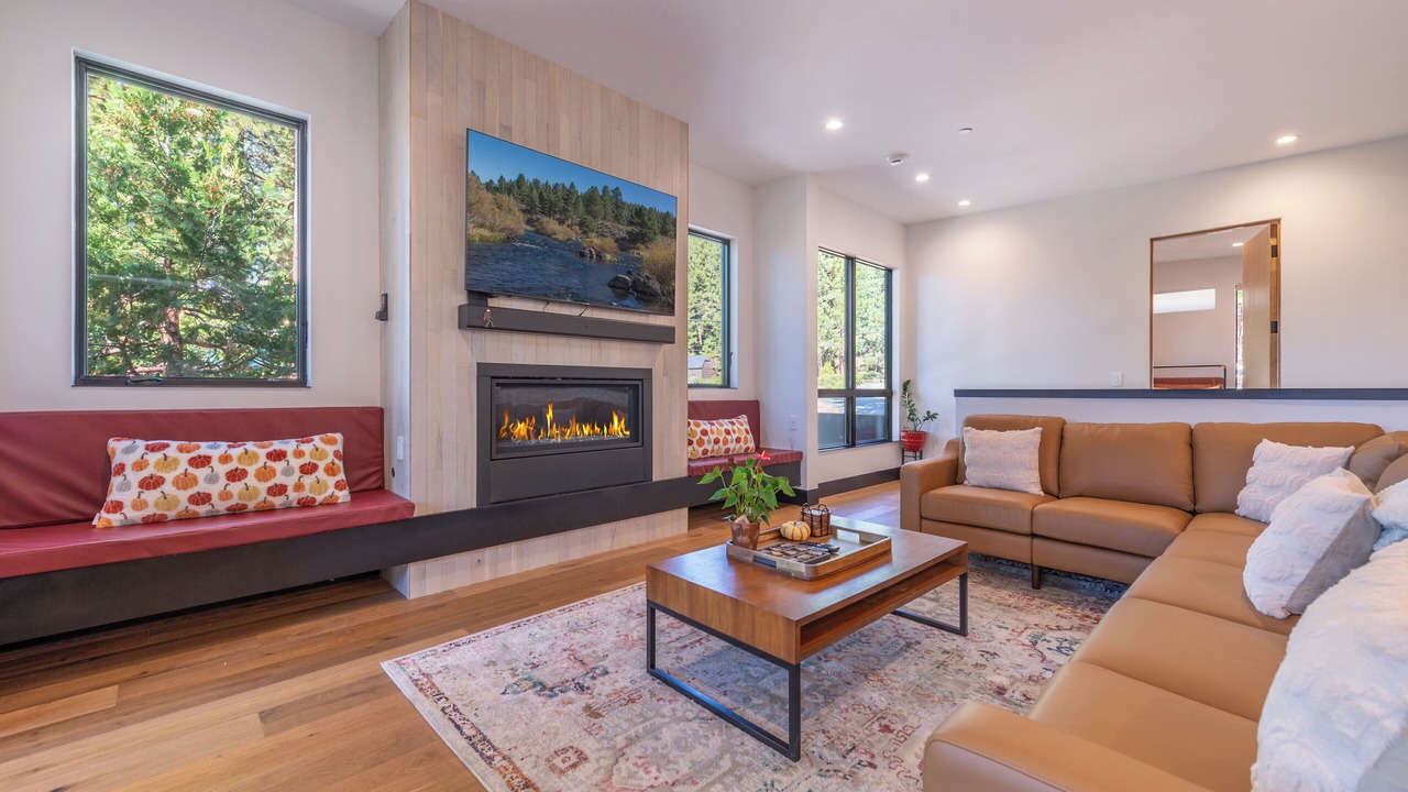 Photo of Livingroom in Brockway