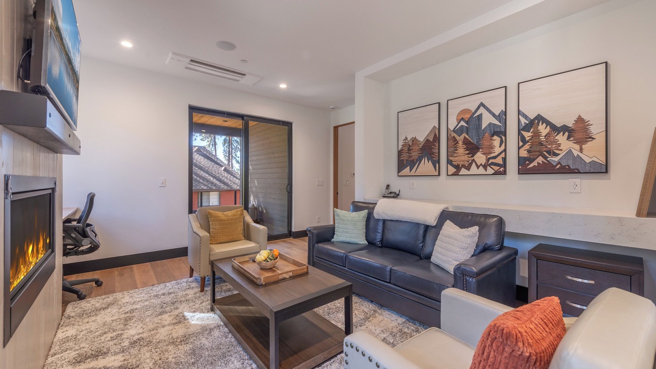 Photo of Livingroom in Brockway
