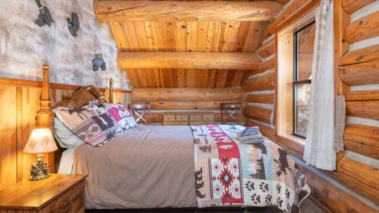 Photo of Bedroom in Yosemite National Park