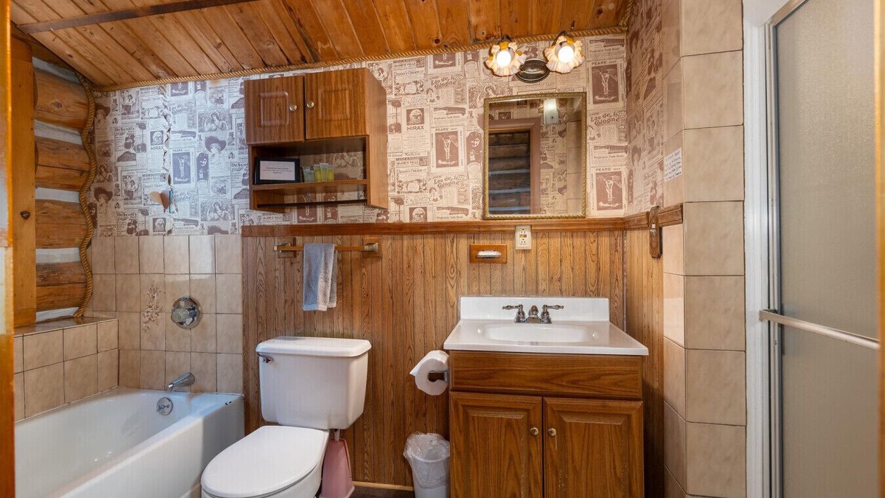 Photo of Bathroom in Yosemite National Park