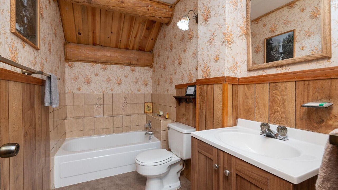 Photo of Bathroom in Yosemite National Park
