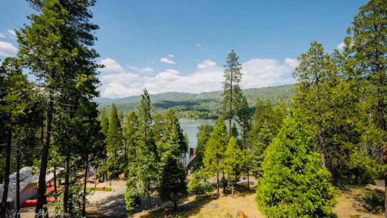 Photo of Others in Wishon